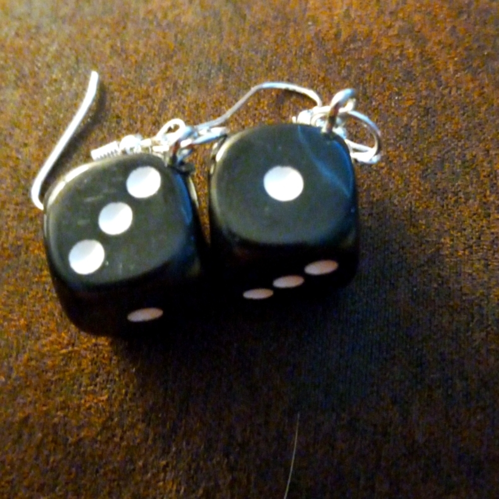 Black 🖤 dice 🎲 earrings